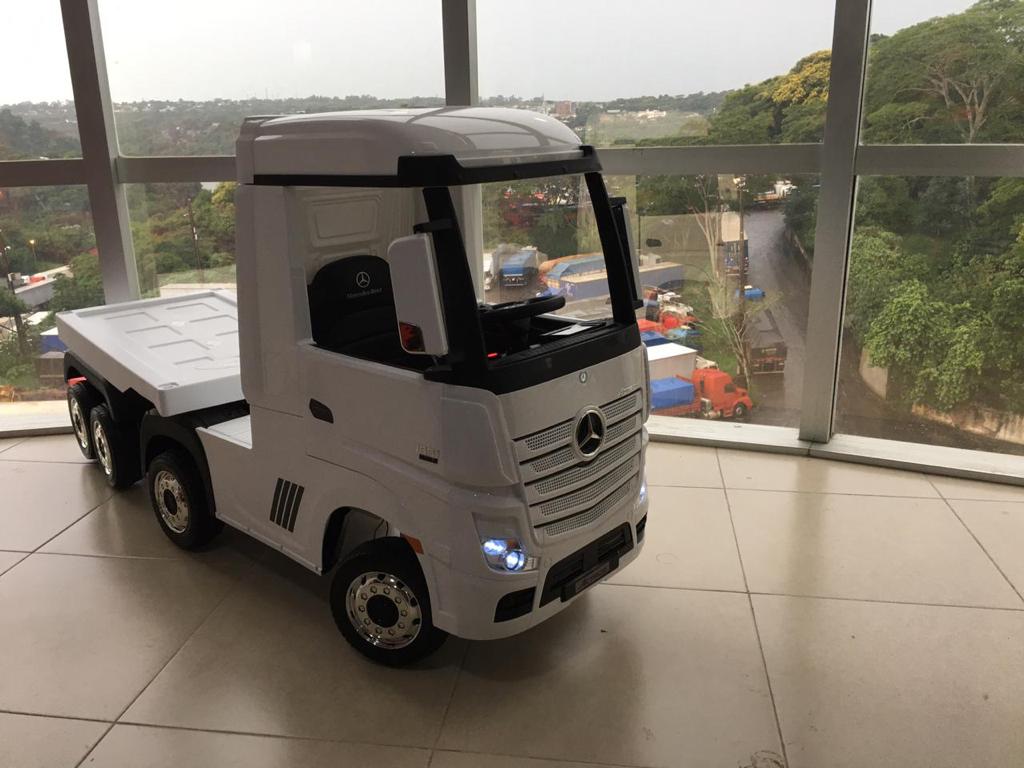 Caminhao Eletrico Mercedes Benz Actros C/ Carreta 12V Branco